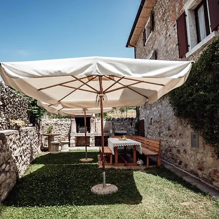 Corte Isabel * קוסטרמנו