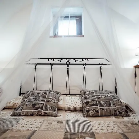 Corte Isabel Costermano