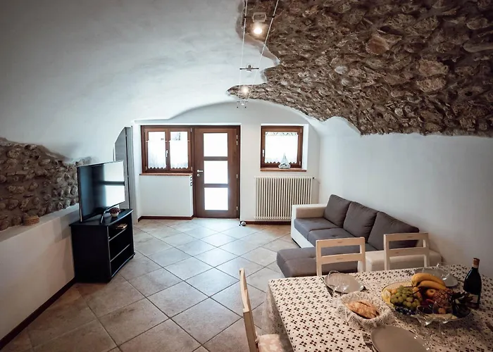 Corte Isabel * Costermano