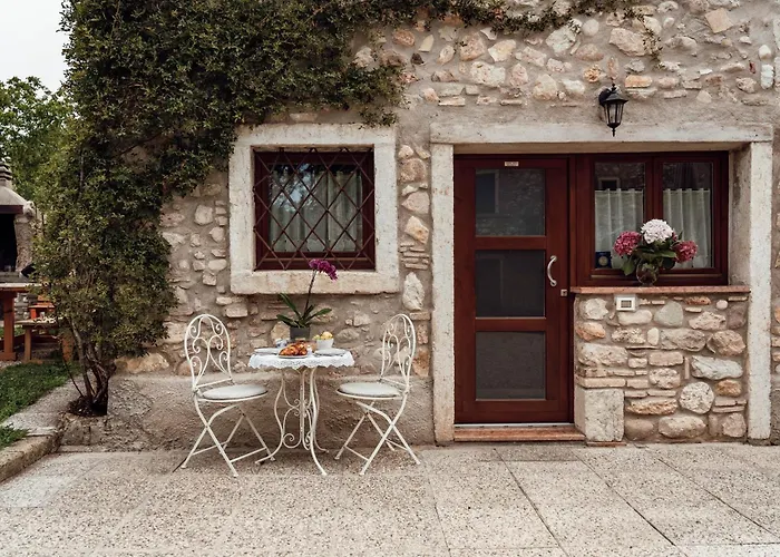 Corte Isabel Apartmán Costermano