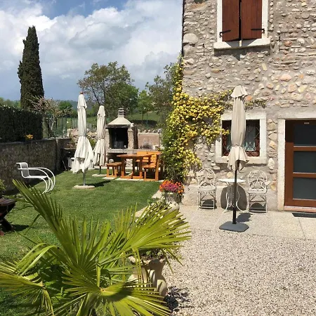 Corte Isabel * Костермано