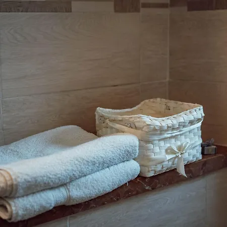 Corte Isabel Апартаменты Костермано